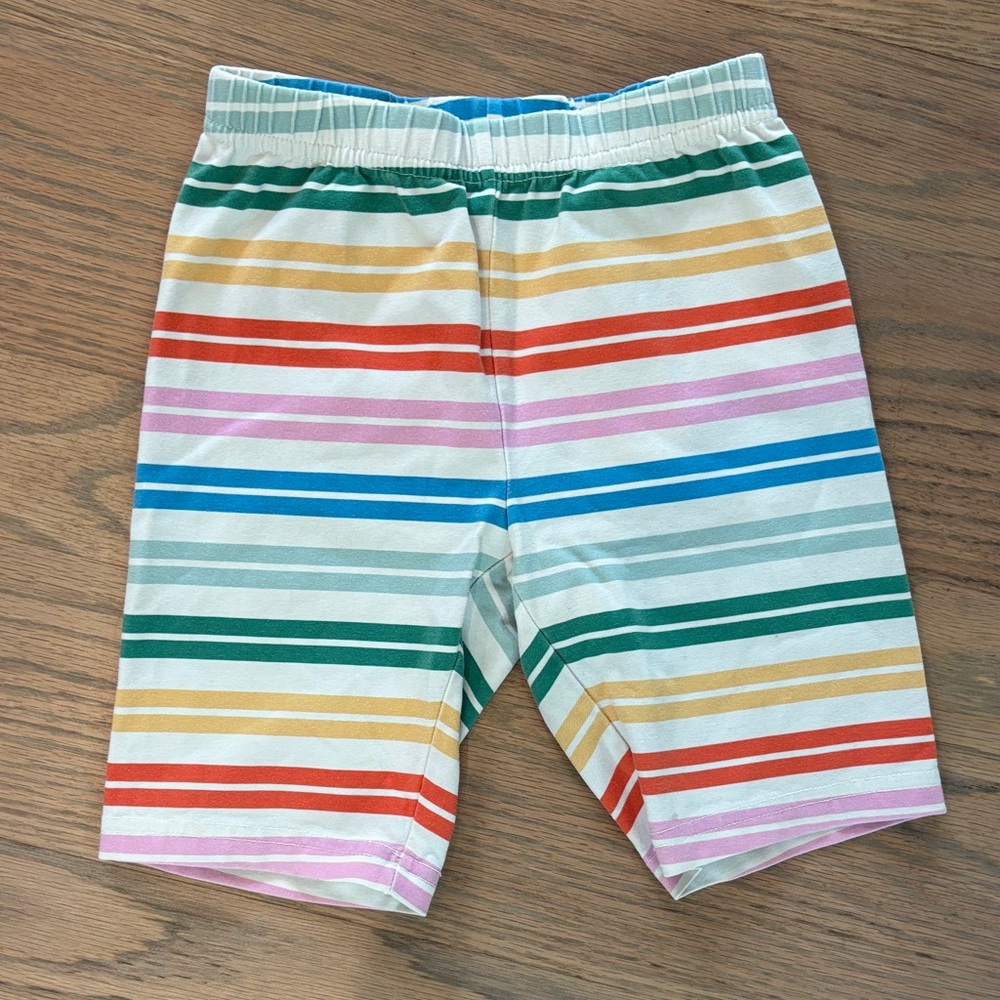 Hanna Andersson multicolor rainbow striped biked shorts, size 6-7 years